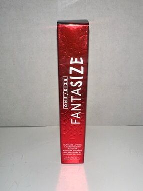 ONE/SIZE Fantasize Mascara-Black